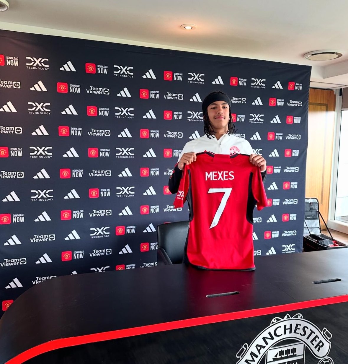 罗马诺：威尔士U14天才球员席尔瓦-梅克斯从伊普斯维奇转会曼联