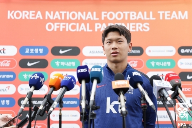 韩国后卫：与中国队比赛不会像与新加坡那样紧张，要踢出自己特点
